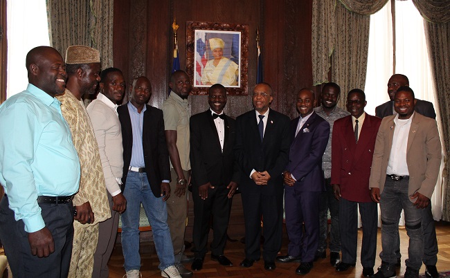 Ambassador Allen (7th from left) and the LIMAF delegation